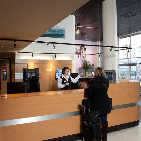 Maritime Hotel