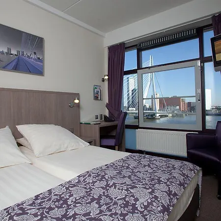 Hotel Maritime