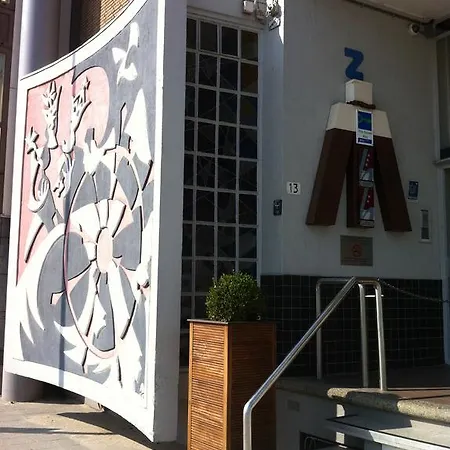 Maritime Hotel